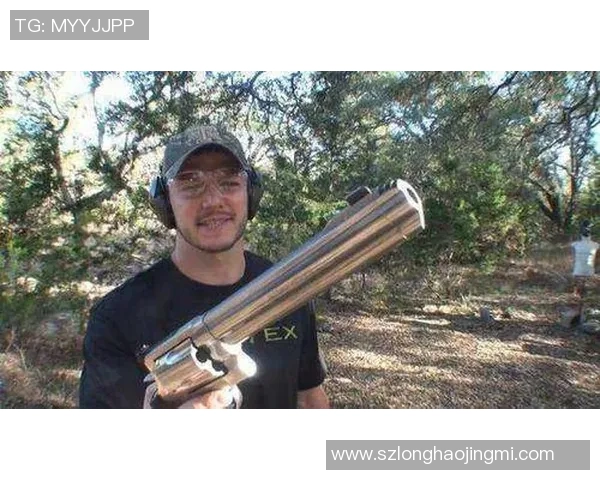 穿甲腕豪与巨人杀手的完美结合打造出小型核弹般的强大威力 穿甲腕豪与巨人杀手的完美结合打造出小型核弹般的强大威力