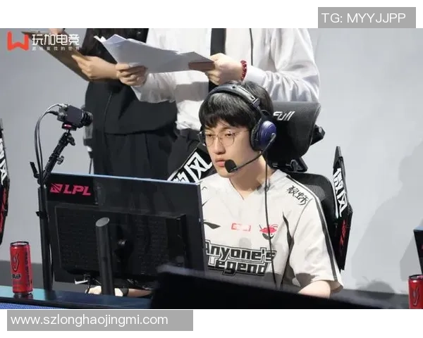 圣枪哥在上路勇猛冲锋一人独挑三敌Hope希维尔双杀展现超强状态 圣枪哥在上路勇猛冲锋一人独挑三敌Hope希维尔双杀展现超强状态